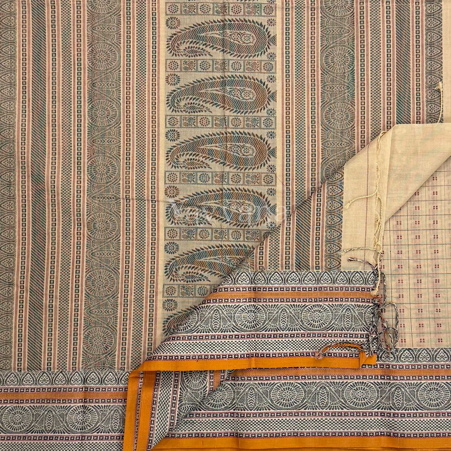 Beige Cotton Saree with black highlights