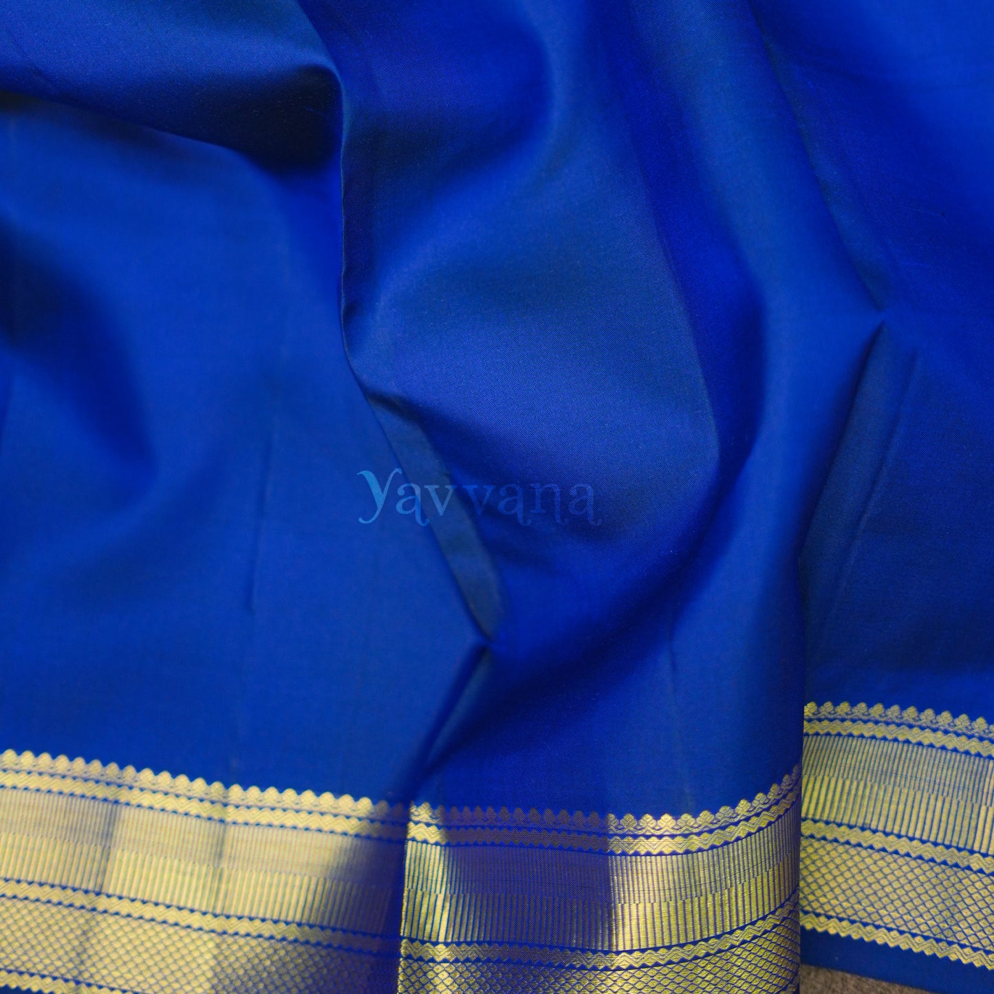 Ocean Breeze Silk Saree with Navy Zari Border – A Blend of Serenity and Splendor
